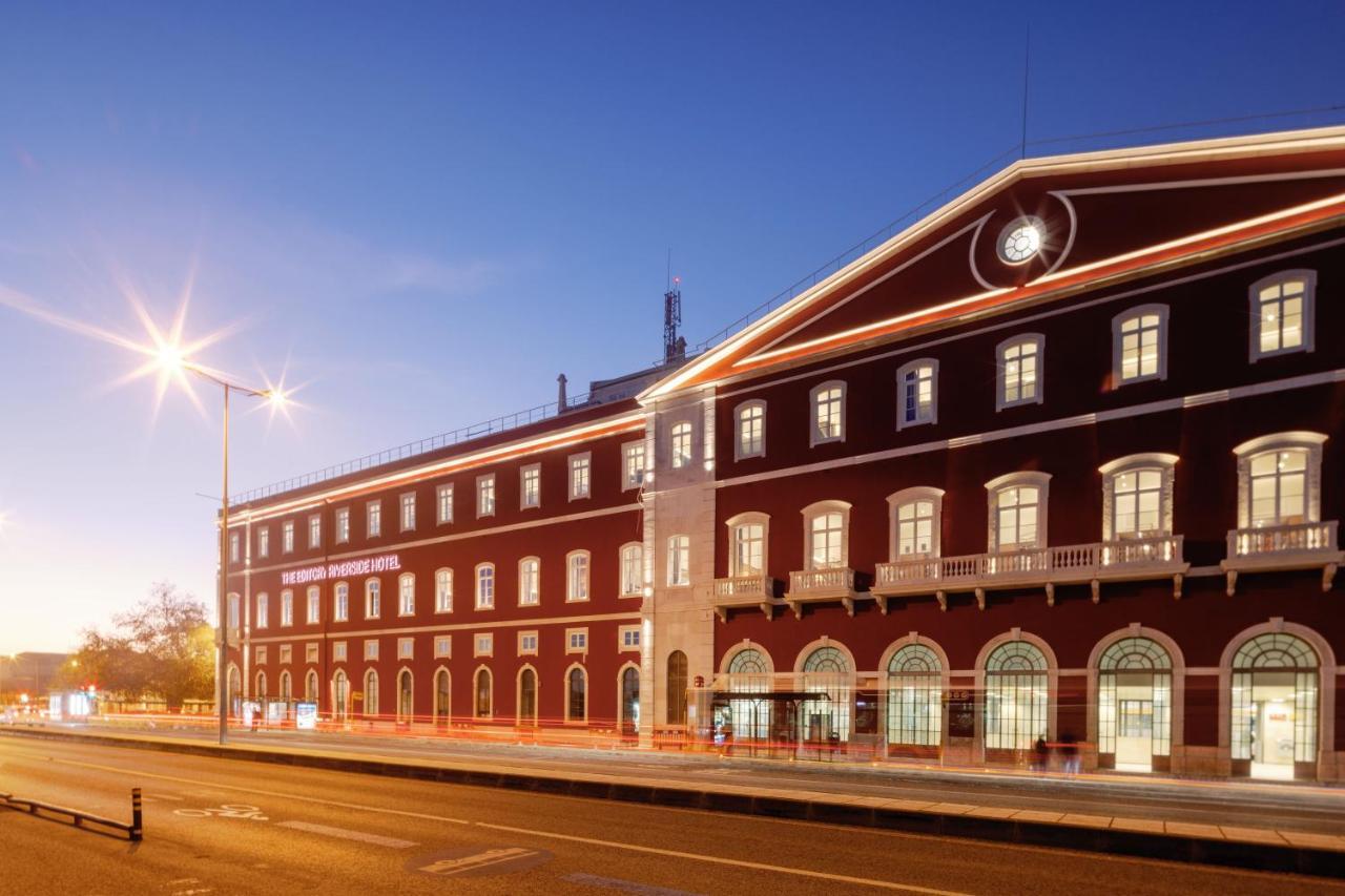 The Editory Riverside Hotel, An Historic Hotel Lisboa Ngoại thất bức ảnh The hotel at night