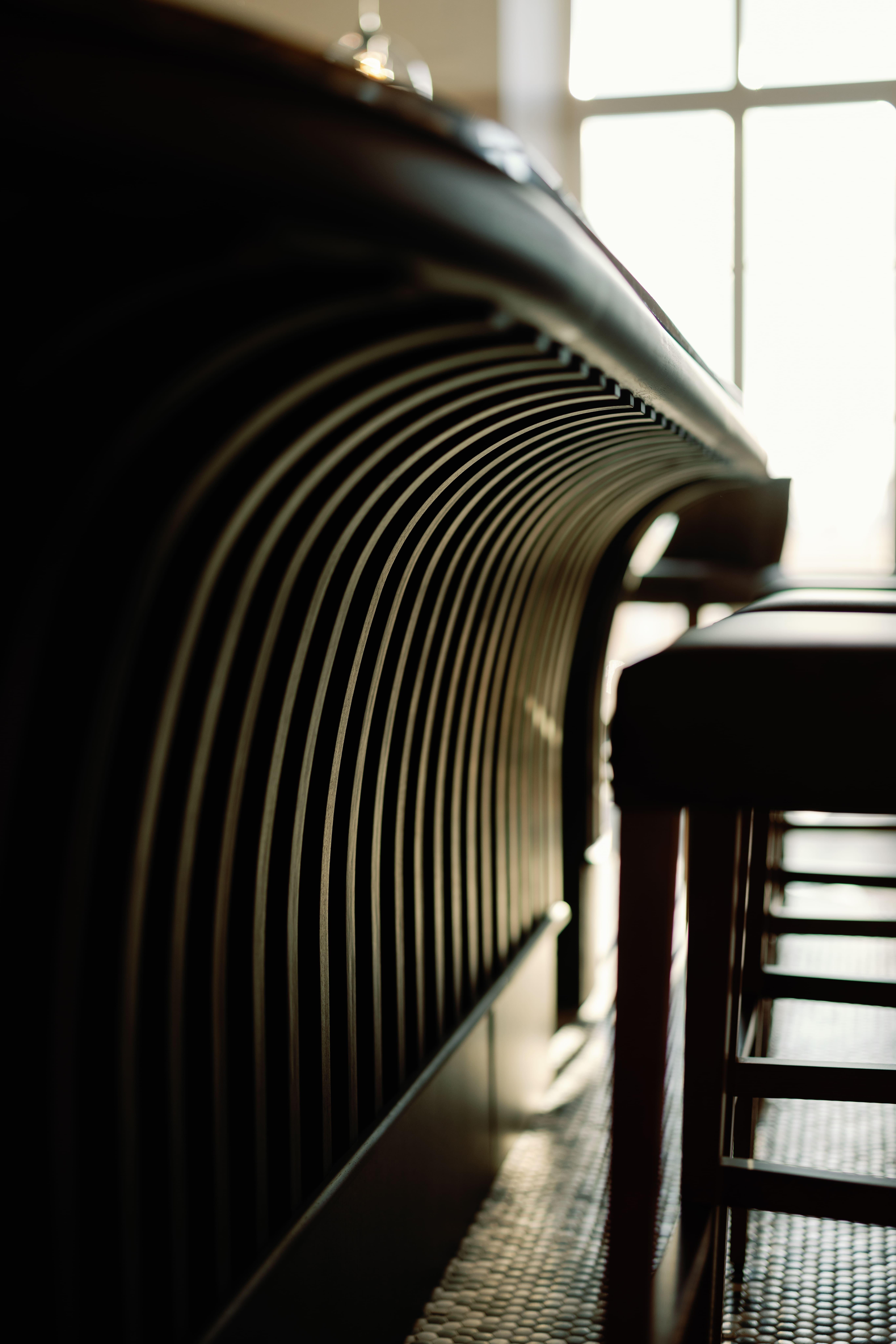 The Editory Riverside Hotel, An Historic Hotel Lisboa Ngoại thất bức ảnh The curved metal staircase