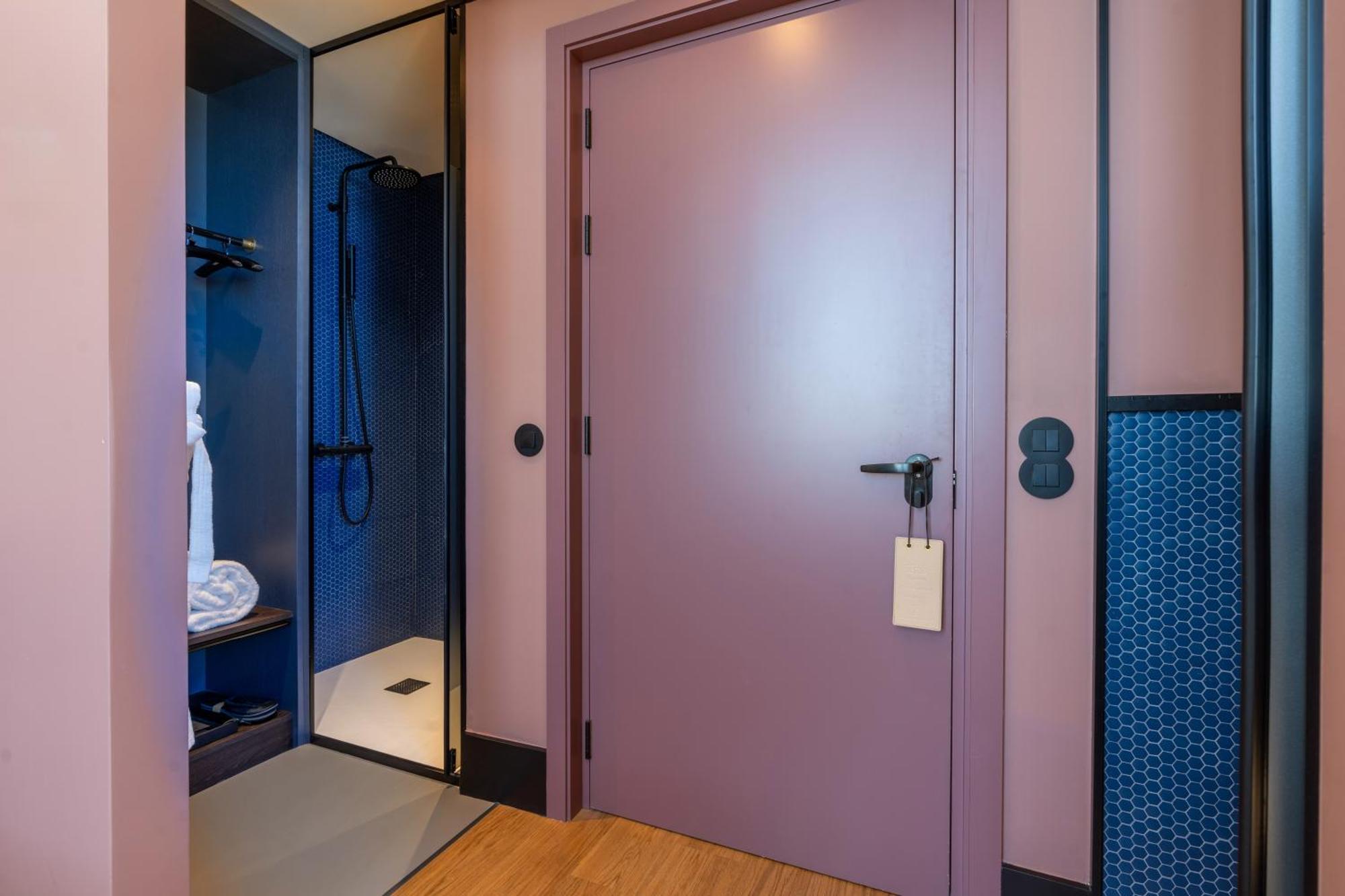 The Editory Riverside Hotel, An Historic Hotel Lisboa Ngoại thất bức ảnh A door with a doorknob