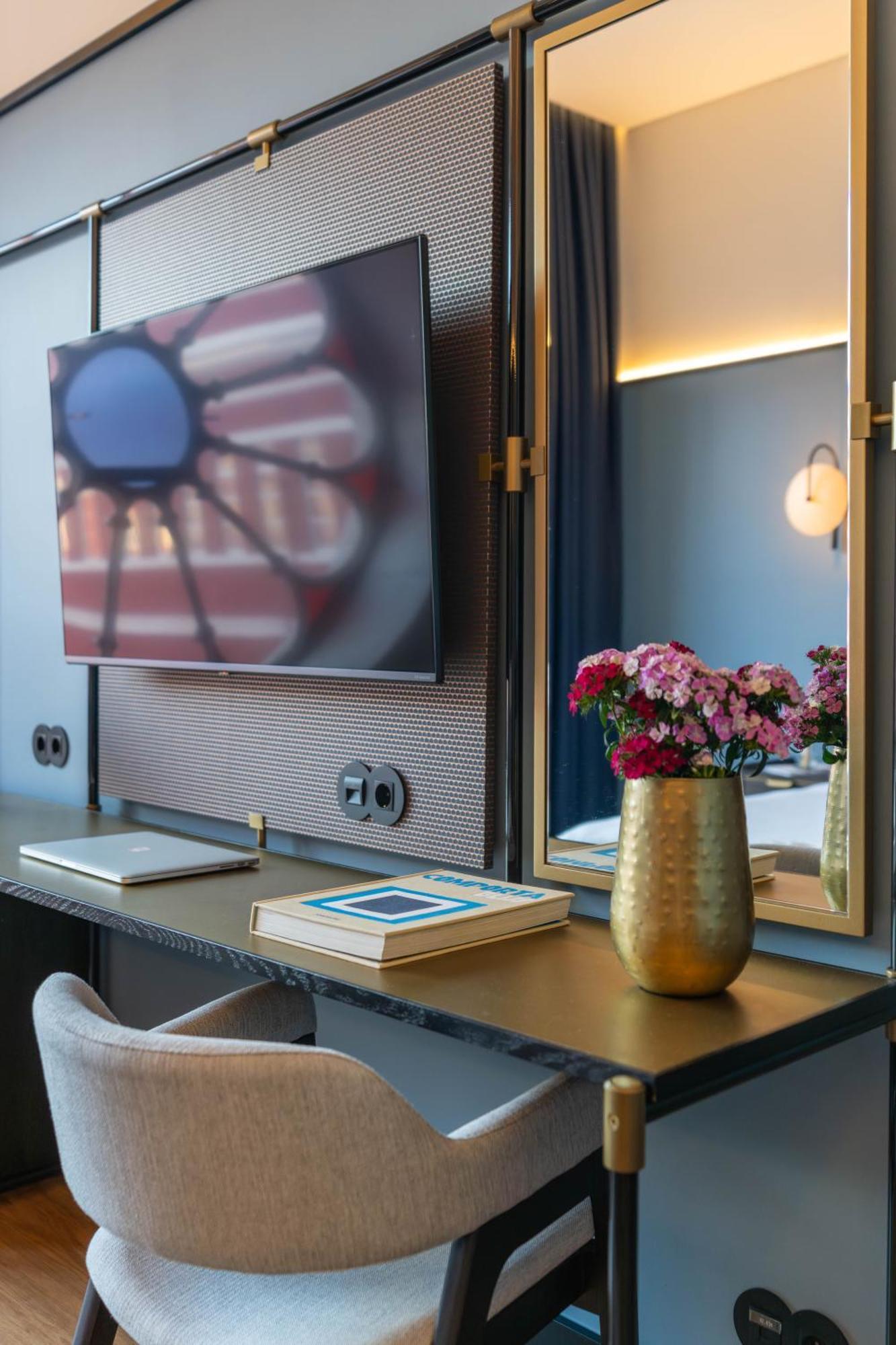The Editory Riverside Hotel, An Historic Hotel Lisboa Ngoại thất bức ảnh A room at the hotel
